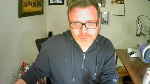 Snapshot of martcb1313 chatting on March 5, 2026, 6:59 pm martcb1313 online show from March 5, 2026, 6:59 pm