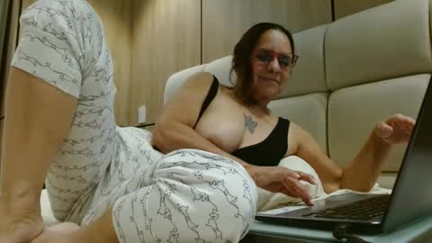 Snapshot of martha_mature chatting on January 8, 2025, 3:29 am martha online show from January 8, 2025, 3:29 am