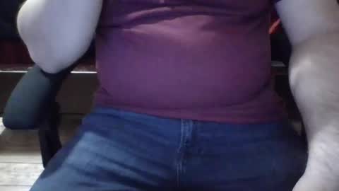 Snapshot of marti697 chatting on December 27, 2024, 10:01 am marti697 online show from December 27, 2024, 10:01 am