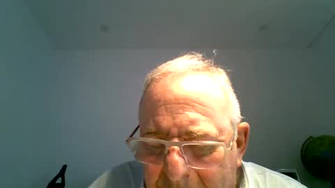 Snapshot of martin_1947 chatting on May 9, 2026, 6:35 pm martin_1947 online show from May 9, 2026, 6:35 pm