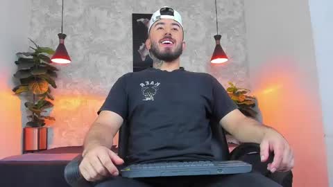 Martin Foster online show from April 23, 2026, 3:30 am