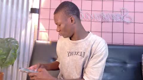 Martin online show from December 2, 2025, 1:33 am