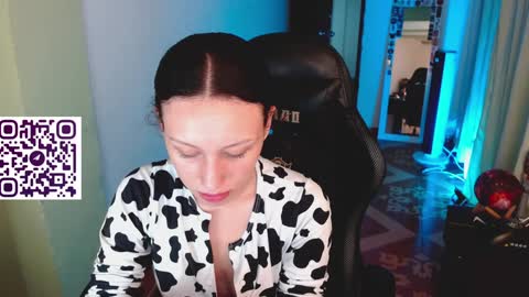 Snapshot of martina_adams chatting on February 4, 2025, 2:39 am mari online show from February 4, 2025, 2:39 am