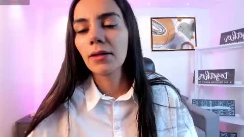 Snapshot of martina_mancinii chatting on June 28, 2026, 11:27 am Martina online show from June 28, 2026, 11:27 am