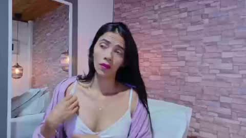 Snapshot of martina_thompson69 chatting on March 21, 2026, 2:42 pm Martina online show from March 21, 2026, 2:42 pm