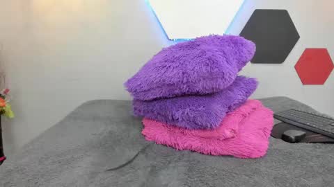 Martina online show from December 8, 2024, 8:41 am