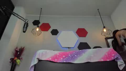 Martina online show from November 5, 2025, 3:28 am