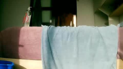 Play with me I obey I promise  online show from May 17, 2026, 4:14 pm