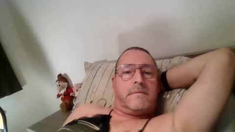 Snapshot of martinb62 chatting on September 30, 2025, 8:03 pm Hotguy61 online show from September 30, 2025, 8:03 pm