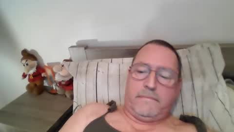 Snapshot of martinb62 chatting on October 5, 2025, 7:56 pm Hotguy61 online show from October 5, 2025, 7:56 pm