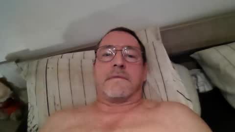 Snapshot of martinb62 chatting on October 24, 2025, 9:11 pm Hotguy61 online show from October 24, 2025, 9:11 pm
