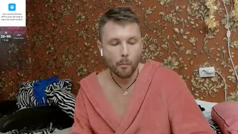 martinbrux online show from October 12, 2025, 7:24 pm