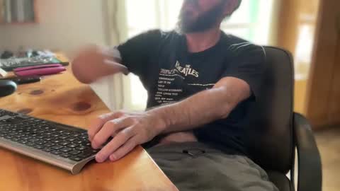 Snapshot of martincito22xl chatting on February 18, 2025, 5:21 pm Martincito online show from February 18, 2025, 5:21 pm