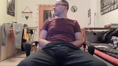 Martin online show from October 19, 2025, 3:56 pm