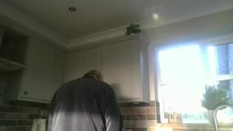 Snapshot of martinrgbxxxx chatting on December 22, 2024, 9:55 am martinrgbxxxx online show from December 22, 2024, 9:55 am