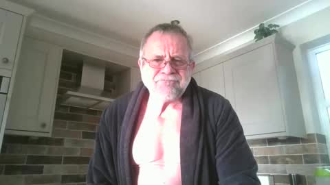 Snapshot of martinrgbxxxx chatting on November 8, 2025, 9:42 am martinrgbxxxx online show from November 8, 2025, 9:42 am