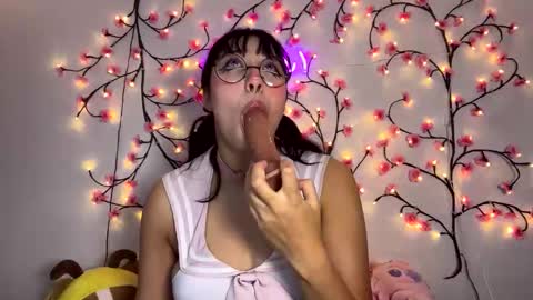 Snapshot of maru__chan chatting on October 6, 2025, 2:31 am Maru online show from October 6, 2025, 2:31 am