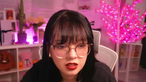 INSTAGRAM Maruchan  02 online show from December 4, 2025, 2:21 am