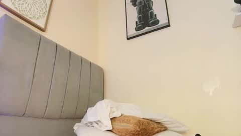 mary_cute9 online show from March 11, 2026, 12:22 pm