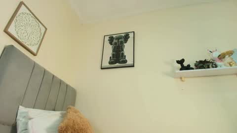 mary_cute9 online show from April 7, 2026, 12:27 pm