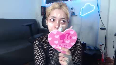 Snapshot of mary_janness chatting on February 23, 2025, 11:36 pm                      100   online show from February 23, 2025, 11:36 pm