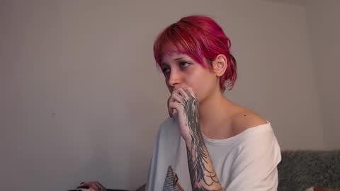 Snapshot of mary_janness chatting on October 9, 2025, 7:17 am                      100   online show from October 9, 2025, 7:17 am