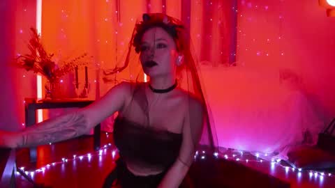 Julia online show from February 15, 2026, 11:12 pm