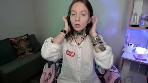 Mary GTM3Mon Wed Thu Sat Sun 0400 am-1030pm online show from October 25, 2025, 1:24 am