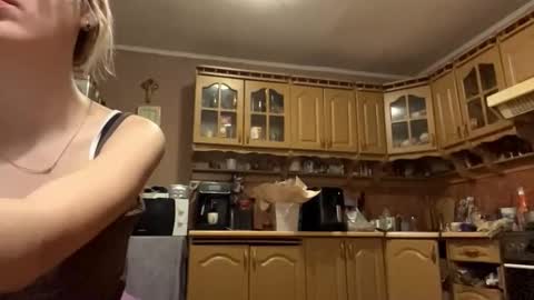 Tessa  online show from March 2, 2026, 9:32 pm