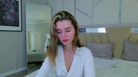 Snapshot of marybeth_snow chatting on December 29, 2024, 11:08 pm Marybeth online show from December 29, 2024, 11:08 pm