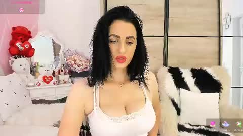 Maryelle online show from July 10, 2026, 8:00 pm