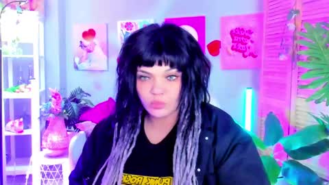 Mary online show from April 15, 2026, 11:06 am