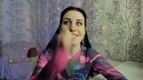 Snapshot of marylou_ chatting on February 21, 2025, 6:29 am Mary Lou online show from February 21, 2025, 6:29 am