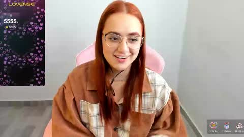 Dulce Maria online show from December 14, 2024, 3:36 pm