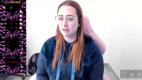 Dulce Maria online show from February 25, 2025, 2:58 am