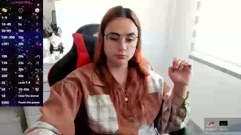 Dulce Maria online show from September 19, 2025, 9:48 pm