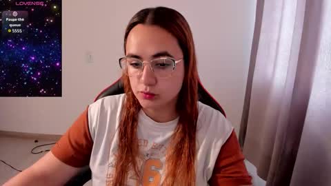 Dulce Maria online show from November 27, 2025, 8:11 pm