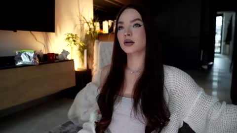 Marina online show from November 15, 2025, 10:01 am