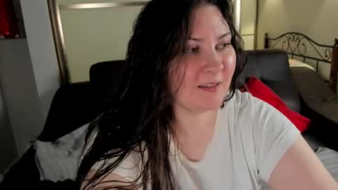 Snapshot of maryswon chatting on February 28, 2025, 9:01 pm Mary online show from February 28, 2025, 9:01 pm