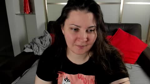 Snapshot of maryswon chatting on October 10, 2025, 5:01 pm Mary online show from October 10, 2025, 5:01 pm