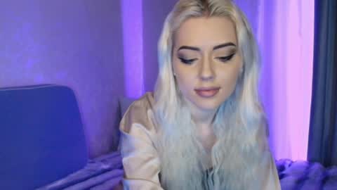 MaryVi online show from April 4, 2026, 1:26 am