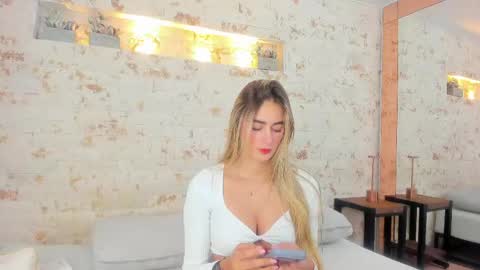 Snapshot of maryy_campbell chatting on May 1, 2026, 11:48 am maryy campbell online show from May 1, 2026, 11:48 am