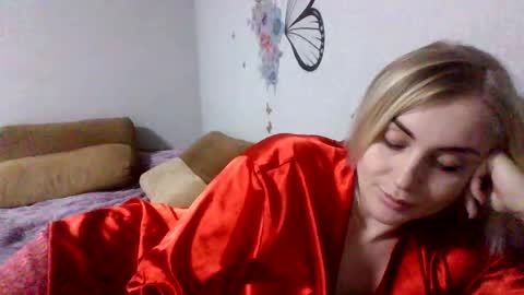 Snapshot of maryyemm chatting on January 4, 2025, 7:13 pm maryyemm online show from January 4, 2025, 7:13 pm