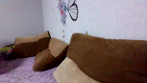 Snapshot of maryyemm chatting on January 7, 2025, 4:59 pm maryyemm online show from January 7, 2025, 4:59 pm