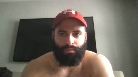 Snapshot of mascbeef95 chatting on February 8, 2026, 1:58 pm mascbeef95 online show from February 8, 2026, 1:58 pm