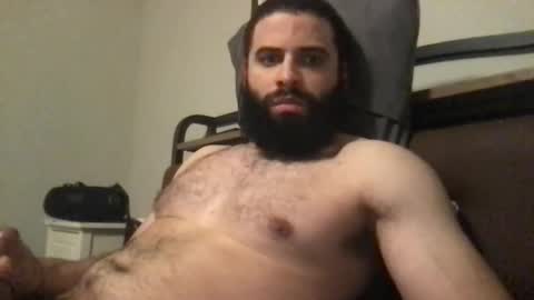 Snapshot of mascbeef95 chatting on March 3, 2026, 5:57 am mascbeef95 online show from March 3, 2026, 5:57 am