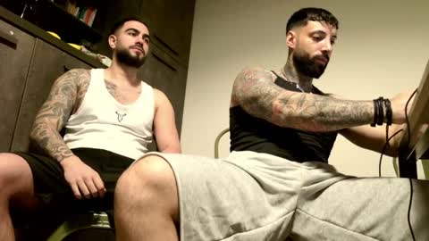 Snapshot of masculineguy69 chatting on May 22, 2026, 8:03 pm masculineguy69 online show from May 22, 2026, 8:03 pm