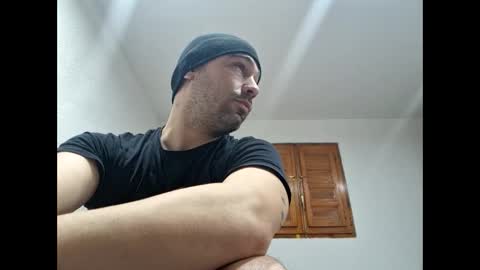 masculinotop online show from March 17, 2026, 8:39 am