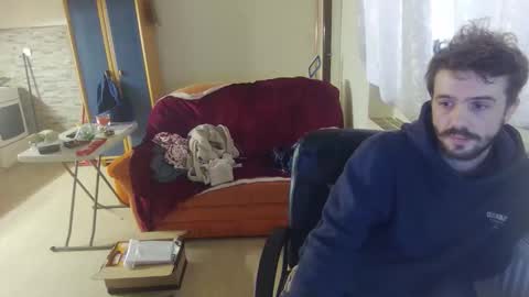 Snapshot of mash_potatoes_are_good chatting on December 4, 2025, 8:34 am mash_potatoes_are_good online show from December 4, 2025, 8:34 am