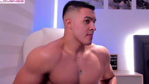 Snapshot of mason_bennet chatting on January 12, 2025, 7:11 am Mason Bennet online show from January 12, 2025, 7:11 am
